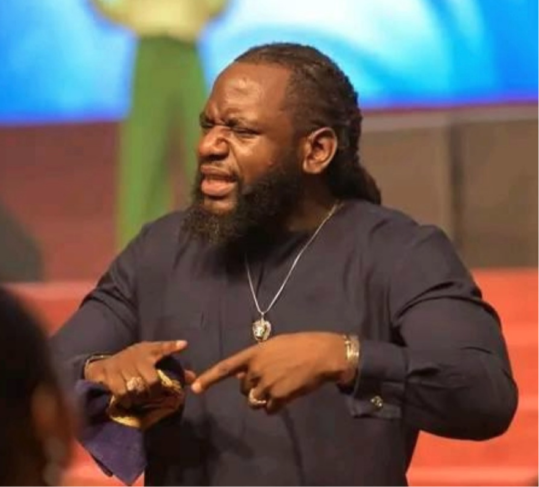 Pastor Jimmy Odukoya giving sermon