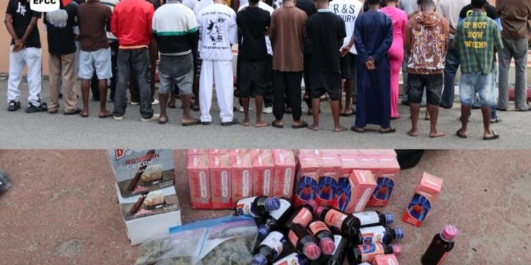 EFCC operatives arresting suspects in Lagos raid