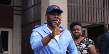 Team Lagos athletes and officials board a bus for Asaba for the 9th National Youth Games.