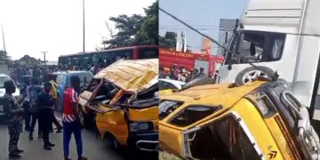 LASTMA and police at Idi Iroko crash site in Ikorodu, Lagos, after fatal bus-truck collision.
