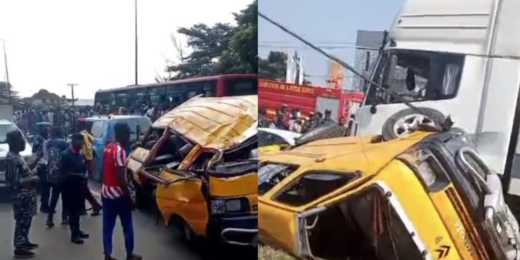 LASTMA and police at Idi Iroko crash site in Ikorodu, Lagos, after fatal bus-truck collision.