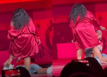 Bambi dancing on stage with Druski during viral concert moment