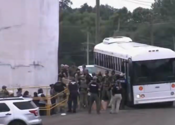 Photo illustration of the U.S. Court of Appeals for the Seventh Circuit building in Chicago