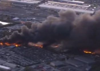 Massive fire and smoke from UPS plane crash near Louisville Kentucky airport