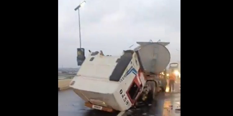 Accident on Third Mainland Bridge Near Unilag