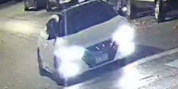Chicago Police Seek Driver in West Garfield Park Hit-and-Run