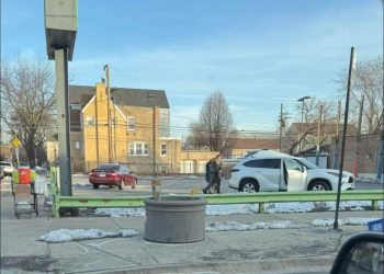 Elderly Tamale Vendor Arrested by Federal Agents in Chicago Neighborhood