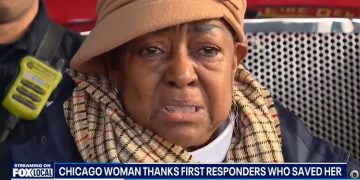 Emotional Reunion: Chicago Woman Meets Firefighters Who Saved Her from Deadly Blaze