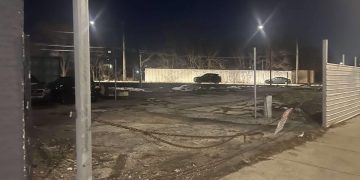 Mailman Discovers Body Hidden Under Snow in Chicago