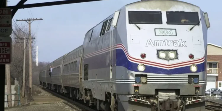 Missing Train Panic St. Louis-to-Chicago Amtrak Found After Partial Derailment