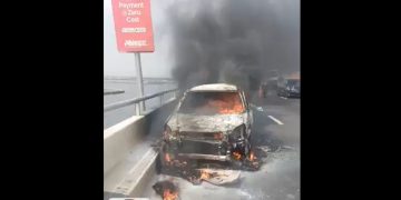 Third Mainland Bridge Fire Sienna Bus Erupts in Flames