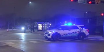 Tow Truck Driver Shoots at Woman’s SUV in Downtown Chicago