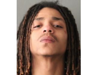 23-Year-Old Faces Felony Counts Following Aggravated Battery in Chicago
