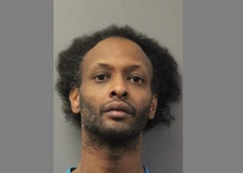 Man Accused of Stabbing 32-Year-Old After Starting Fire on West Division
