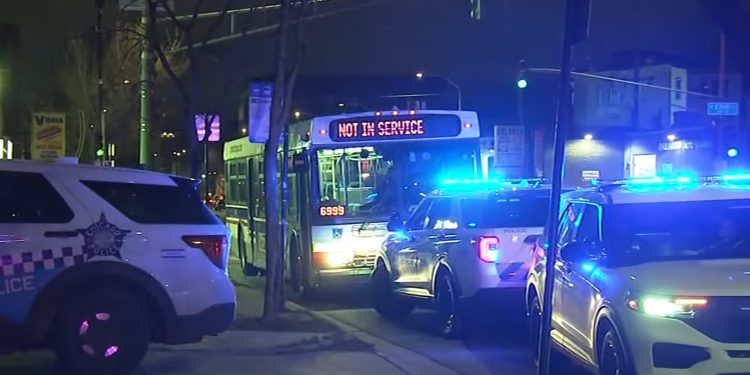 Man Hospitalized After Stabbing on West Town CTA Bus