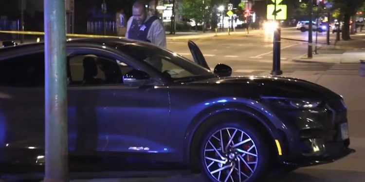 Driver Shot in Face on South Western Avenue in Critical Condition