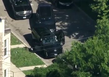 FBI Agent Shoots and Kills Bank Robbery Suspect in Homan Square