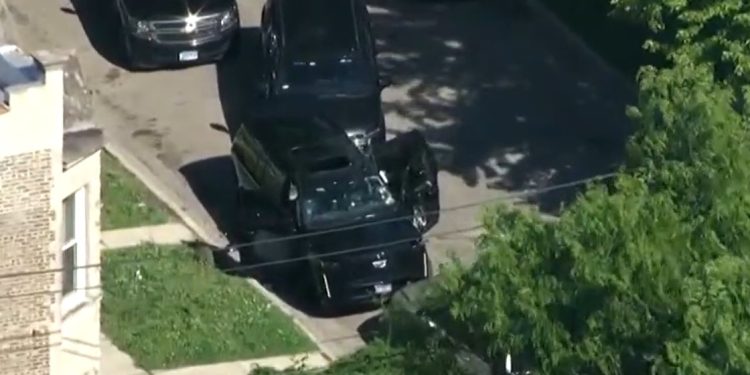 FBI Agent Shoots and Kills Bank Robbery Suspect in Homan Square
