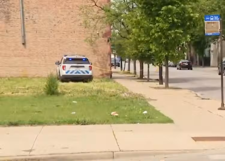 South Side Chicago Shooting Leaves 17-Year-Old Dead and Two Men Critically Hurt